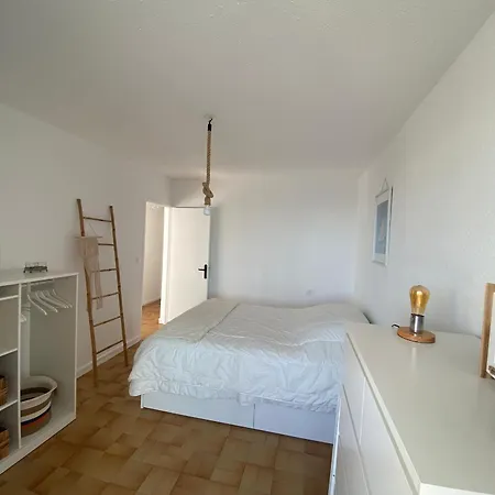 Apartment Port Leucate: T2 Climatise, Wifi, Animaux Ok, Parking Securise - Fr-1-798-52 *